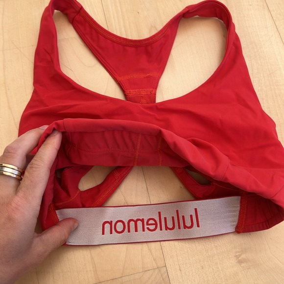 Sports bra! - Picture 2 of 3